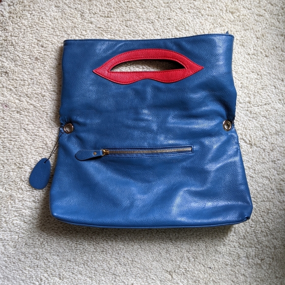 Crossbody lips bag - Picture 3 of 7